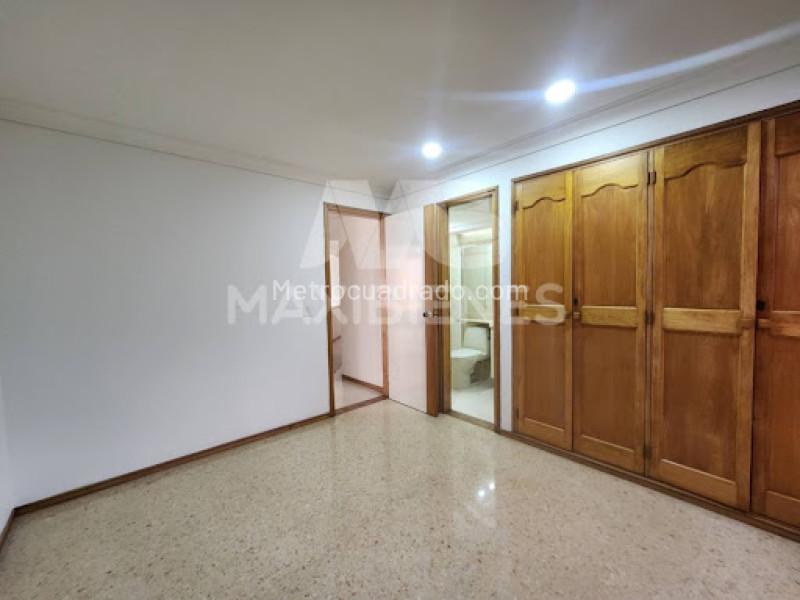 Apartamento Elegante de 3 Alcobas con Seguridad 24h en Santa María de los Ángeles - 9
