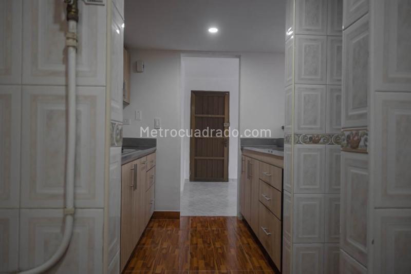 Spacious 3BR Apartment in La Pilarica - 3