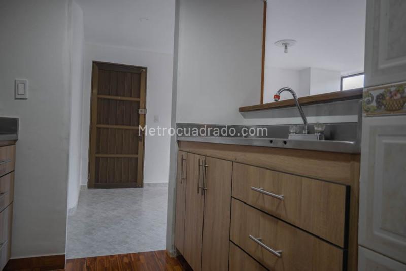 Spacious 3BR Apartment in La Pilarica - 8