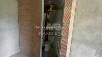 Apartamento de 1 alcoba en venta en Niquia, Bello, 40 m² · foto 4 de 17