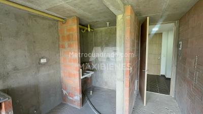 Apartamento de 1 alcoba en venta en Niquia, Bello, 40 m² · foto 6 de 17