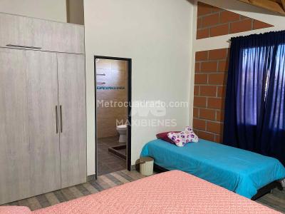 Casa de 3 alcobas en venta en San Felix, Bello, 997 m² · foto 13 de 20