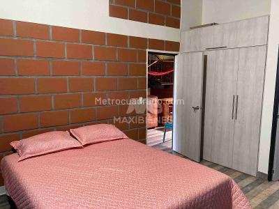 Casa de 3 alcobas en venta en San Felix, Bello, 997 m² · foto 15 de 20