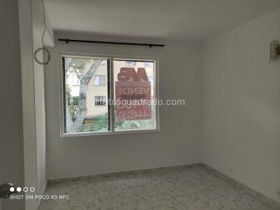Apartamento en venta en Calasanz, Medellín · foto 3 de 13