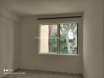 Apartamento en venta en Calasanz, Medellín · foto 4 de 13