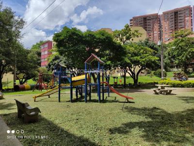 Apartamento en venta en Calasanz, Medellín · foto 5 de 13