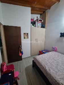 Casa de 4 alcobas en venta en La Almeria, Medellín, 102 m² · foto 6 de 12