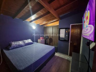 Casa de 4 alcobas en venta en La Almeria, Medellín, 102 m² · foto 7 de 12