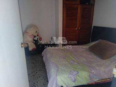 Apartamento de 2 alcobas en venta en Parque Principal, Sabaneta, 79 m² · foto 6 de 10