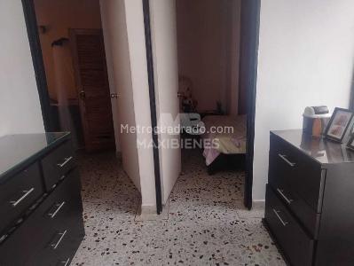 Apartamento de 2 alcobas en venta en Parque Principal, Sabaneta, 79 m² · foto 7 de 10