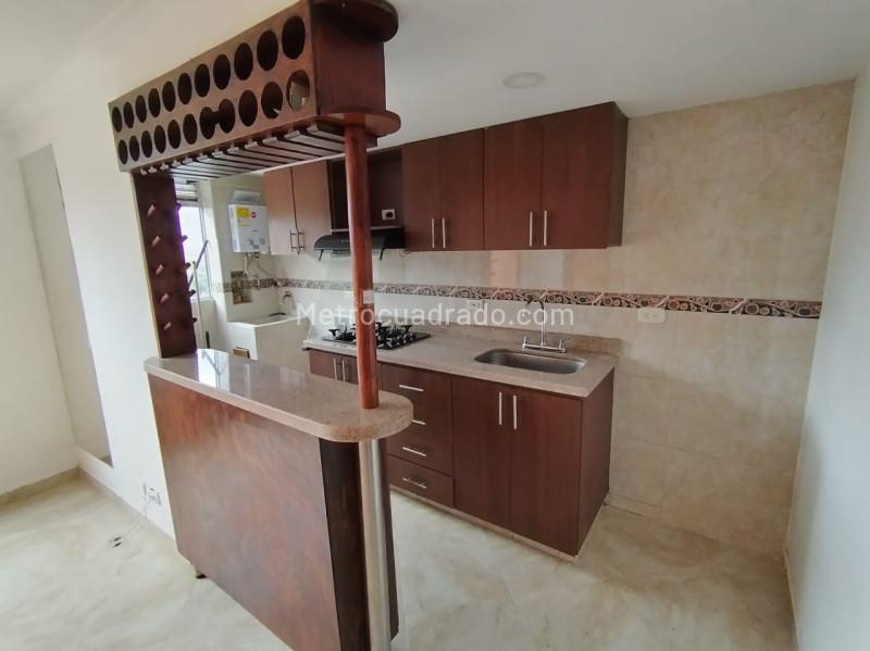 Apartamento en Arriendo de 3 Alcobas en Robledo La Pola - 2