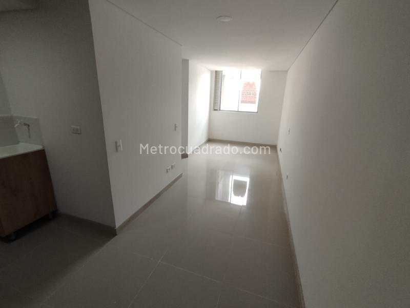 Cozy 2BR Apartment in Pilarica