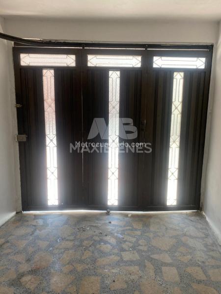 Spacious 3BR House in Belen La Gloria - 7