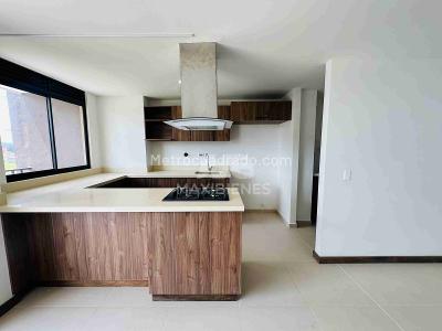 Apartamento de 3 alcobas en venta en San Antonio, Rionegro, 83 m² · foto 3 de 20
