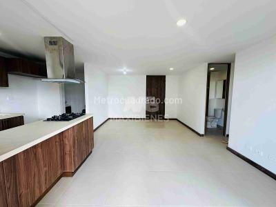 Apartamento de 3 alcobas en venta en San Antonio, Rionegro, 83 m² · foto 4 de 20