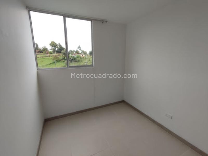 3BR Apartment in Fontibon (58 m²) - 5