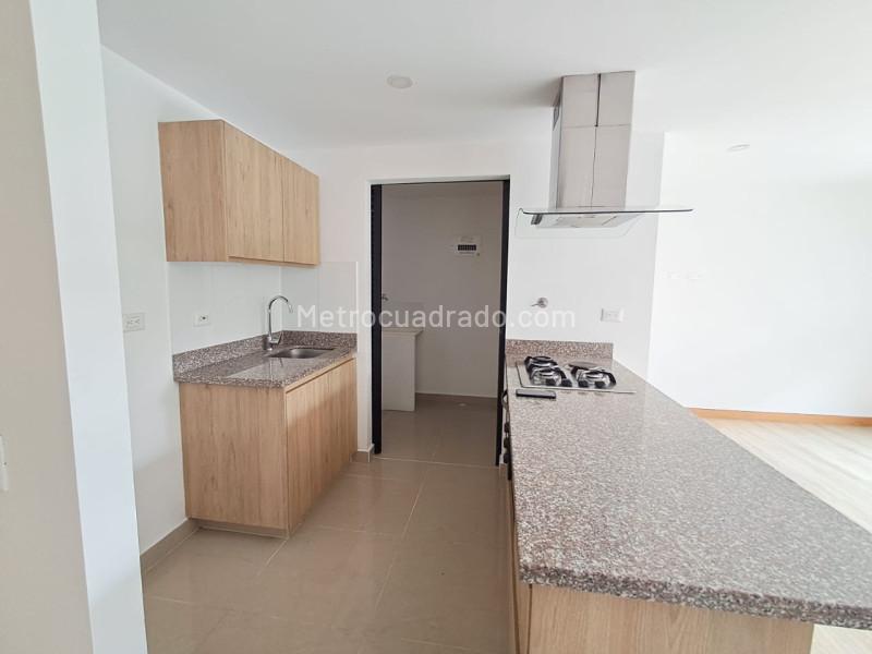 2BR Apartment in San Antonio (60 m²) - 2