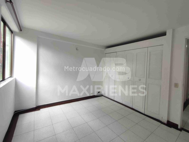 Spacious 3BR Apartment in Belen La Mota - 8