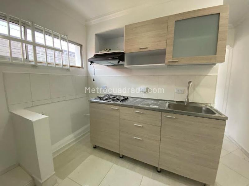 Apartamento Moderno de 2 Alcobas en Manila, El Poblado (70 m²) - 2