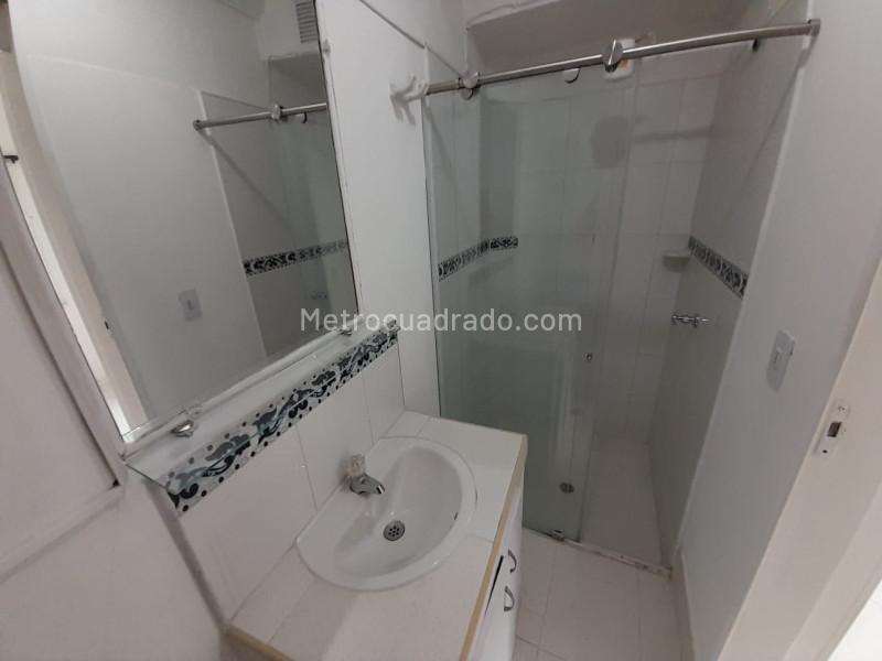 Apartamento Moderno de 2 Alcobas en Manila, El Poblado (70 m²) - 3