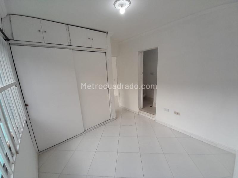 Apartamento Moderno de 2 Alcobas en Manila, El Poblado (70 m²) - 8