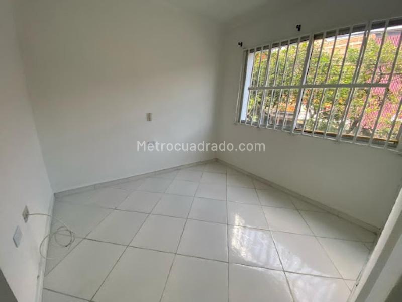 Apartamento Moderno de 2 Alcobas en Manila, El Poblado (70 m²) - 9