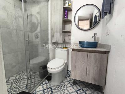 Apartamento en venta en La Almeria, Medellín · foto 2 de 12