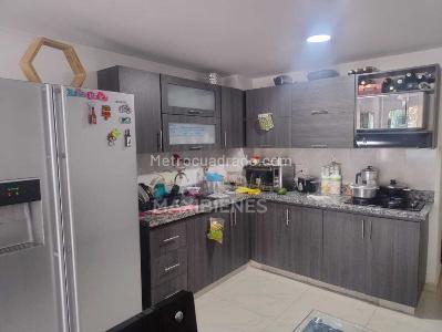 Apartamento de 3 alcobas en venta en Estadio, Medellín, 80 m² · foto 6 de 15