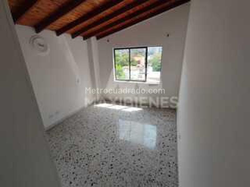 3BR Apartment for Rent in Los Colores with Terrace & Elevator - 7