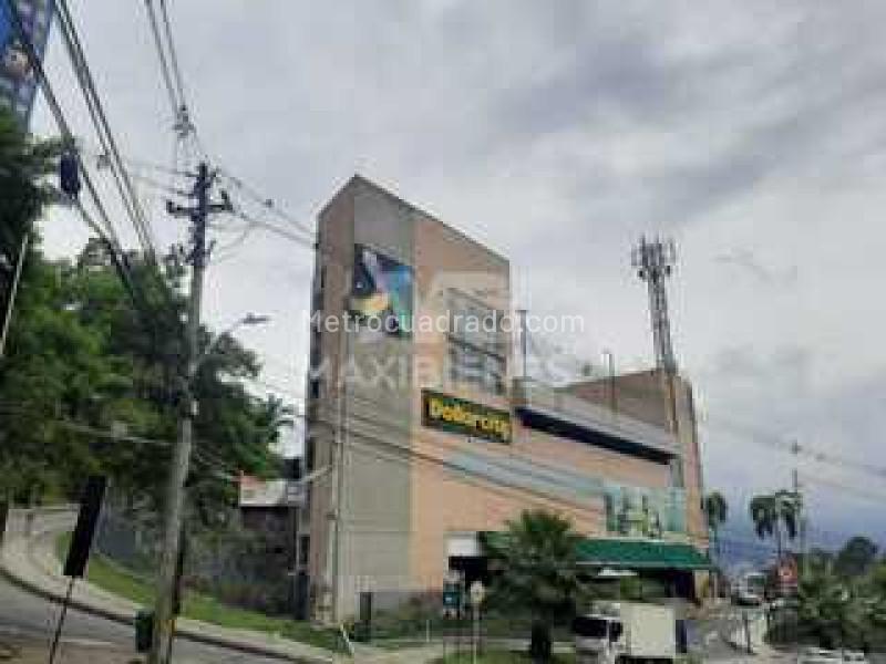 3BR Apartment for Rent in Calasanz with 24/7 Security - 3