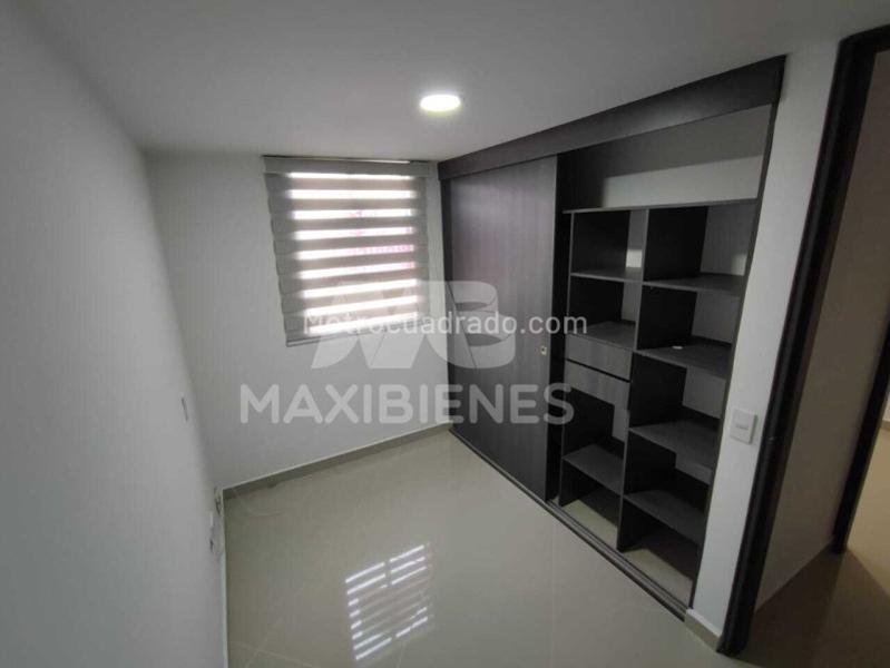 Apartamento en Arriendo de 3 Alcobas en Los Colores - 4