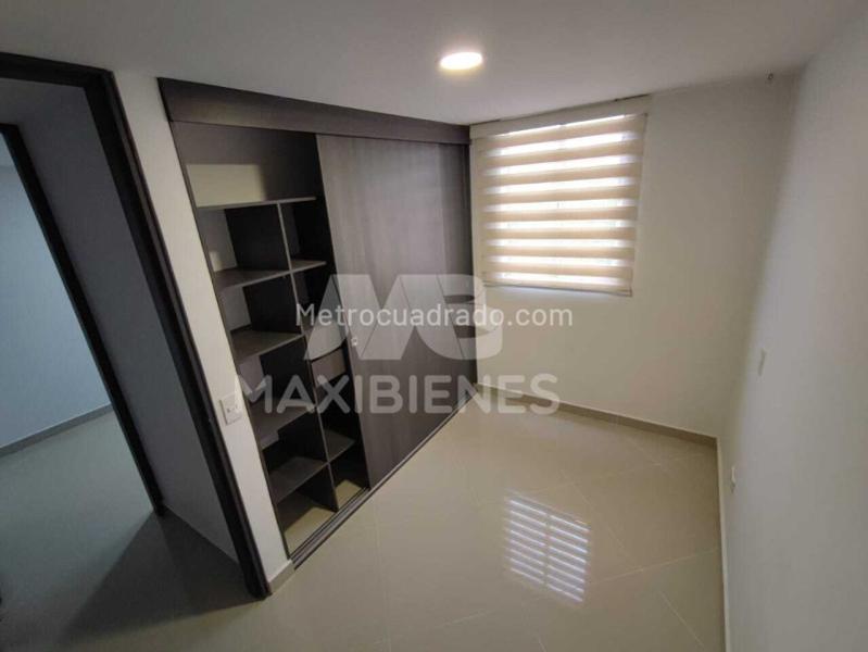 Apartamento en Arriendo de 3 Alcobas en Los Colores - 5