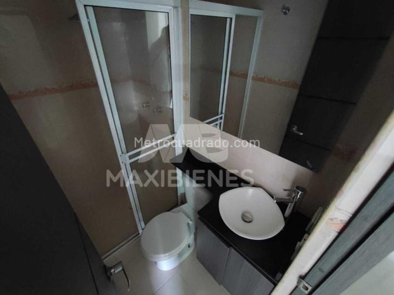 Apartamento en Arriendo de 3 Alcobas en Los Colores - 7