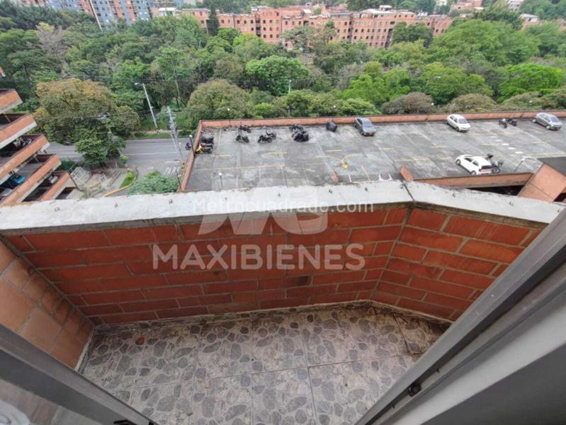 Apartamento en Arriendo de 3 Alcobas en Los Colores - 9