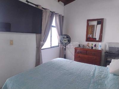 Casa de 3 alcobas en venta en Santa Fe, Medellín, 65 m² · foto 2 de 12