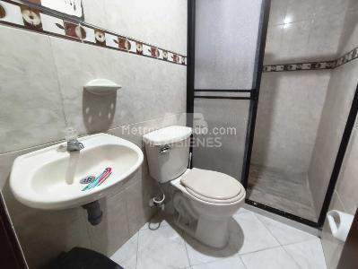Apartamento de 1 alcoba en venta en Obrero, Bello, 57 m² · foto 5 de 7