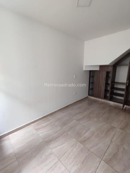 2BR Apartment in El Porvenir (65 m²) - 3