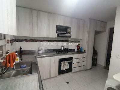 Apartamento de 4 alcobas en venta en Laureles, Medellín, 189 m² · foto 6 de 13