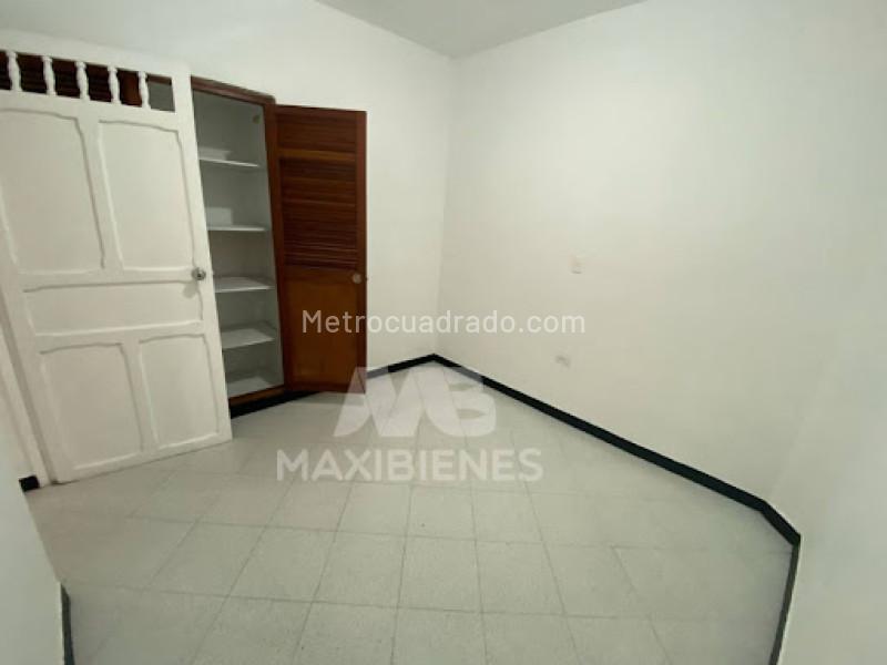 Casa de 3 Alcobas en Florida Nueva con Buen Acceso - 3