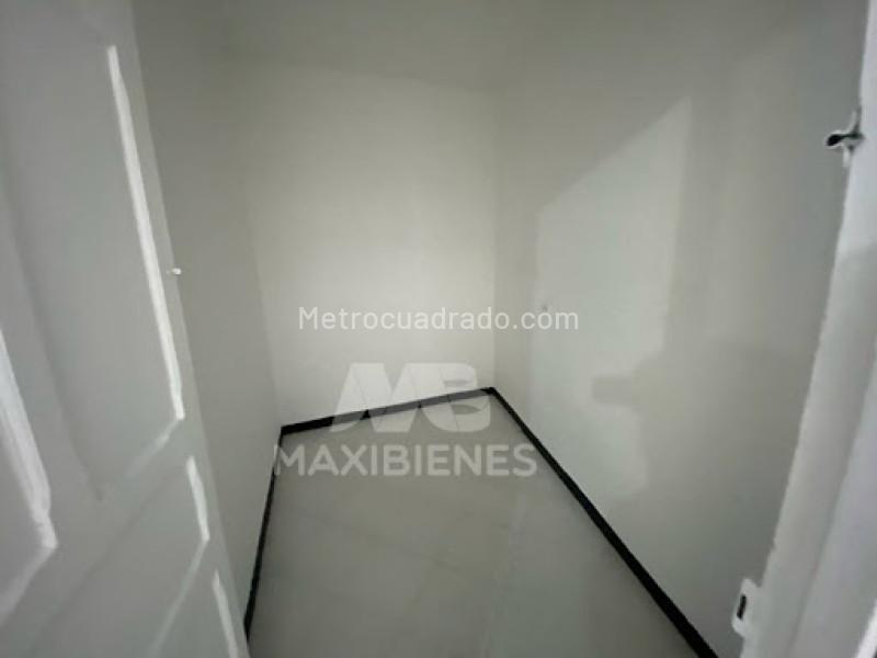 Casa de 3 Alcobas en Florida Nueva con Buen Acceso - 6