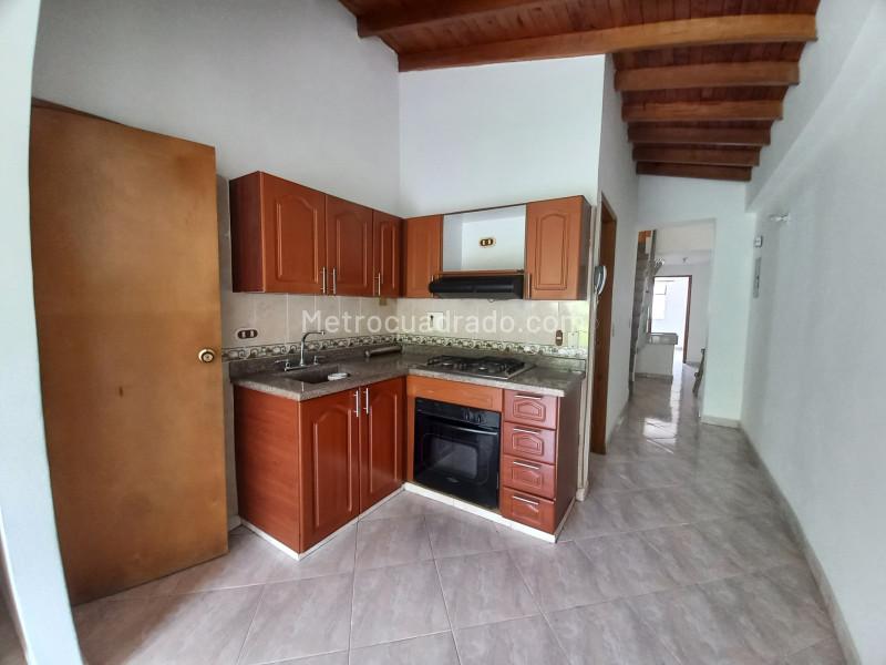 Apartamento de 4 Alcobas en La Floresta