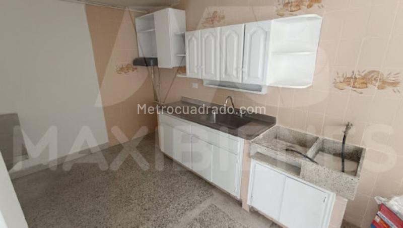 Apartamento en Arriendo de 2 Alcobas en San Javier, Medellín - 4