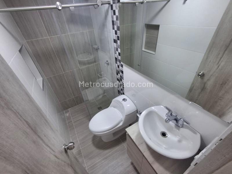 Charming 3BR Apartment in Pajarito - 4