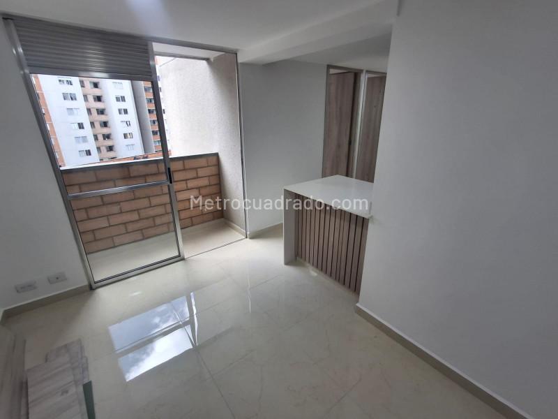 Charming 3BR Apartment in Pajarito - 9