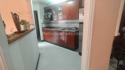 Apartamento en venta en Laureles, Medellín · foto 3 de 16