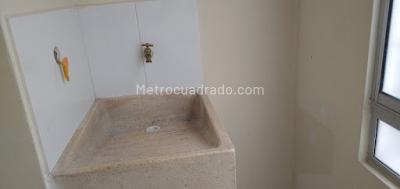 Apartamento de 3 alcobas en venta en Perez, Bello, 60 m² · foto 5 de 19