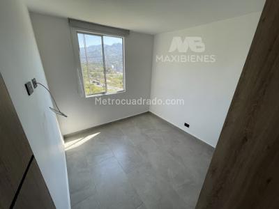 Apartamento de 2 alcobas en venta en Niquia, Bello, 57 m² · foto 9 de 16