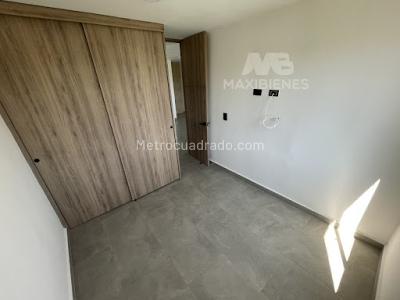 Apartamento de 2 alcobas en venta en Niquia, Bello, 57 m² · foto 10 de 16
