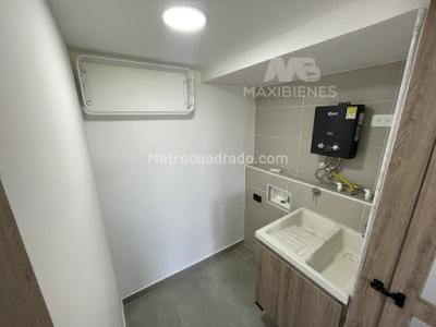 Apartamento de 2 alcobas en venta en Niquia, Bello, 57 m² · foto 12 de 16