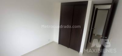 Apartamento de 2 alcobas en venta en Machado, Bello, 50 m² · foto 2 de 8
